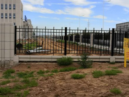 鋅鋼護欄和鋁合金護欄哪個好